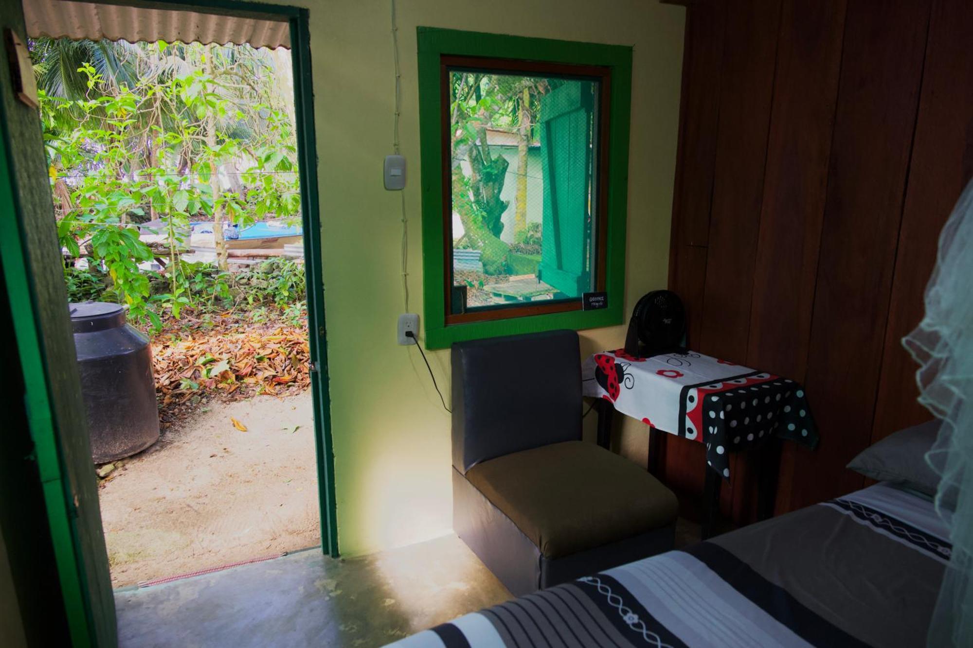 Albergue Casa Mamre Cahuita Exterior foto
