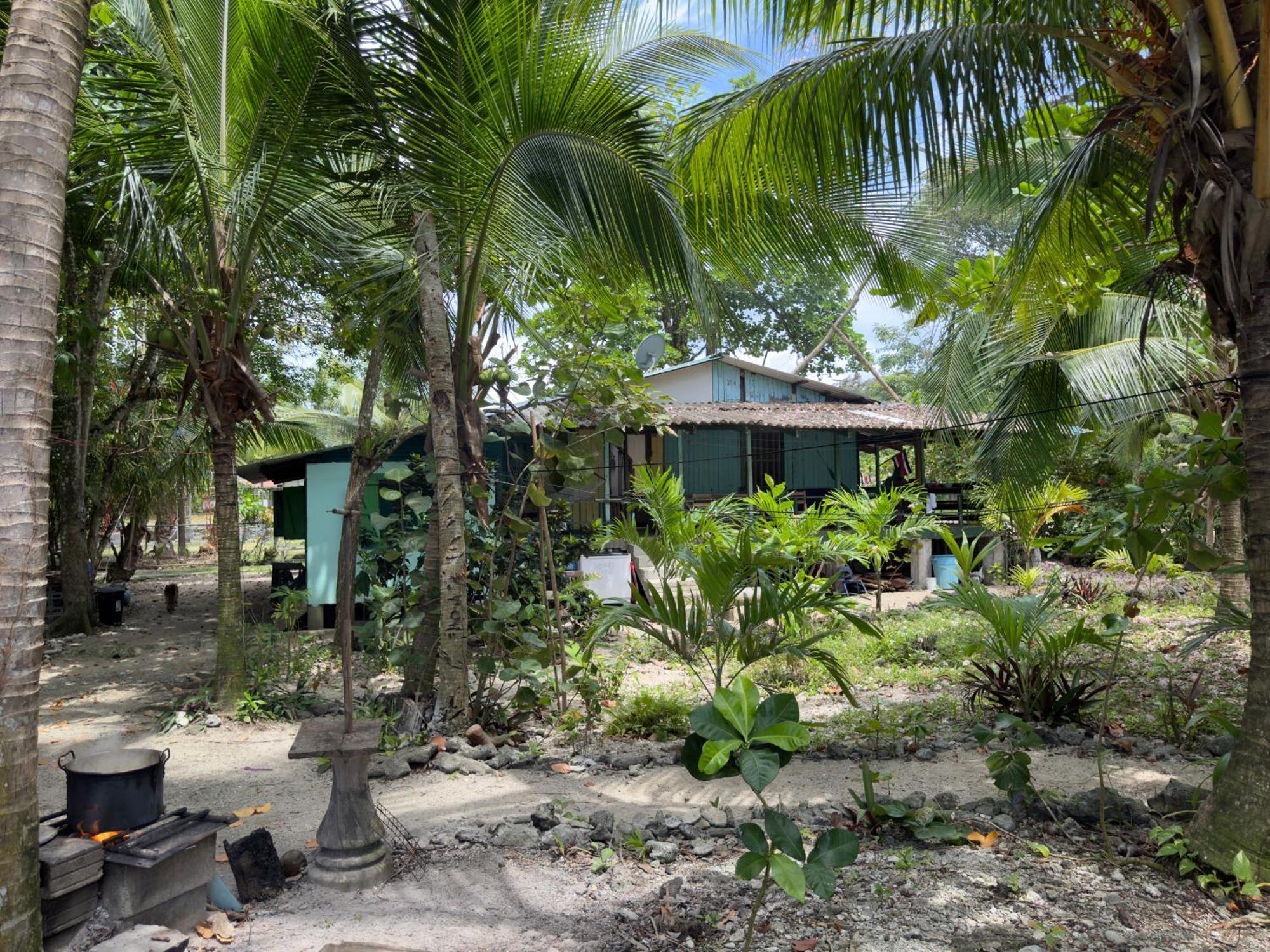 Albergue Casa Mamre Cahuita Exterior foto